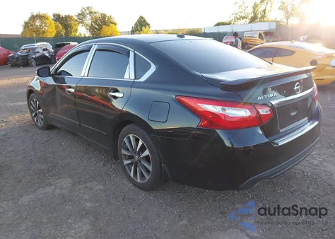 2016 Nissan Altima 2.5 Sv z USA, uszkodzony, nr VIN 1N4AL3APXGC161477